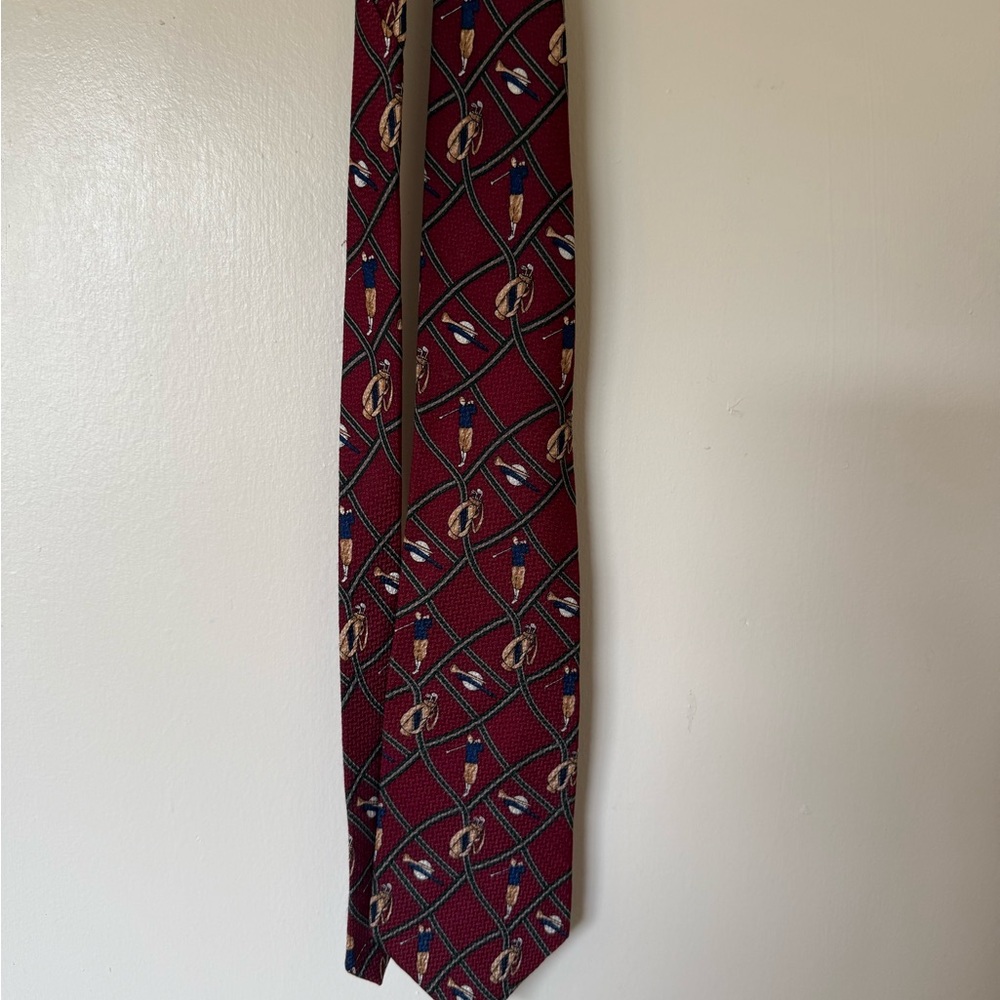 100% Silk Burgundy Golf Motif Neck Tie - Picture 3 of 6